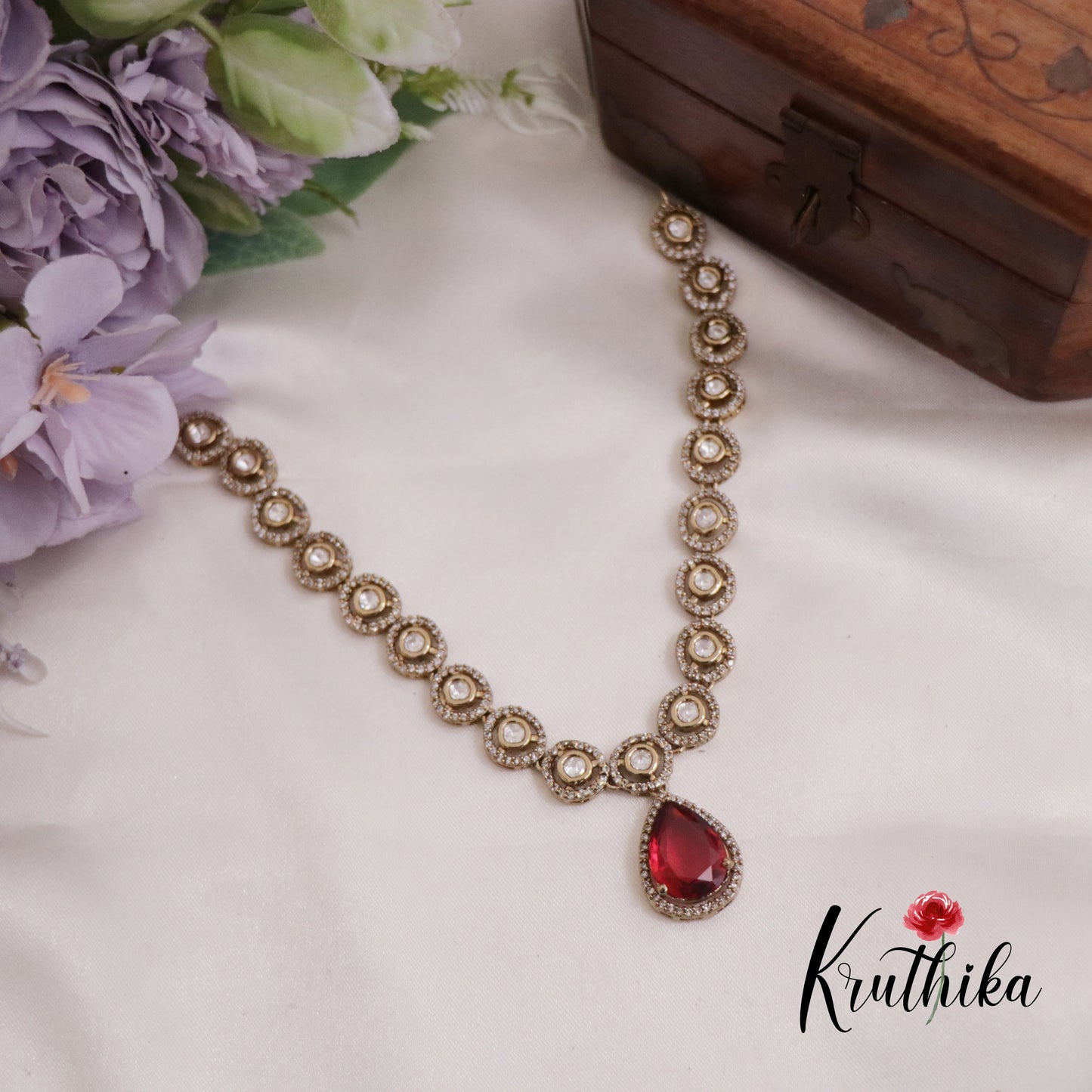 Simple AD Victorian Pendant Necklace NC2335 (Available in 5 Colours)