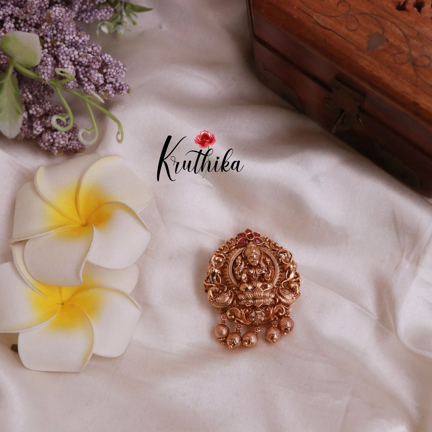 Premium Kemp Temple Lakshmi Jada Billa with Golden Beads J182
