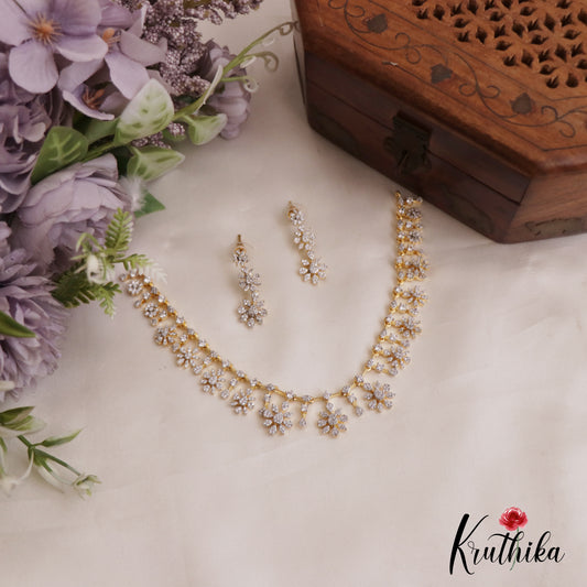 Trendy AD Flower Motifs Necklace NC2737