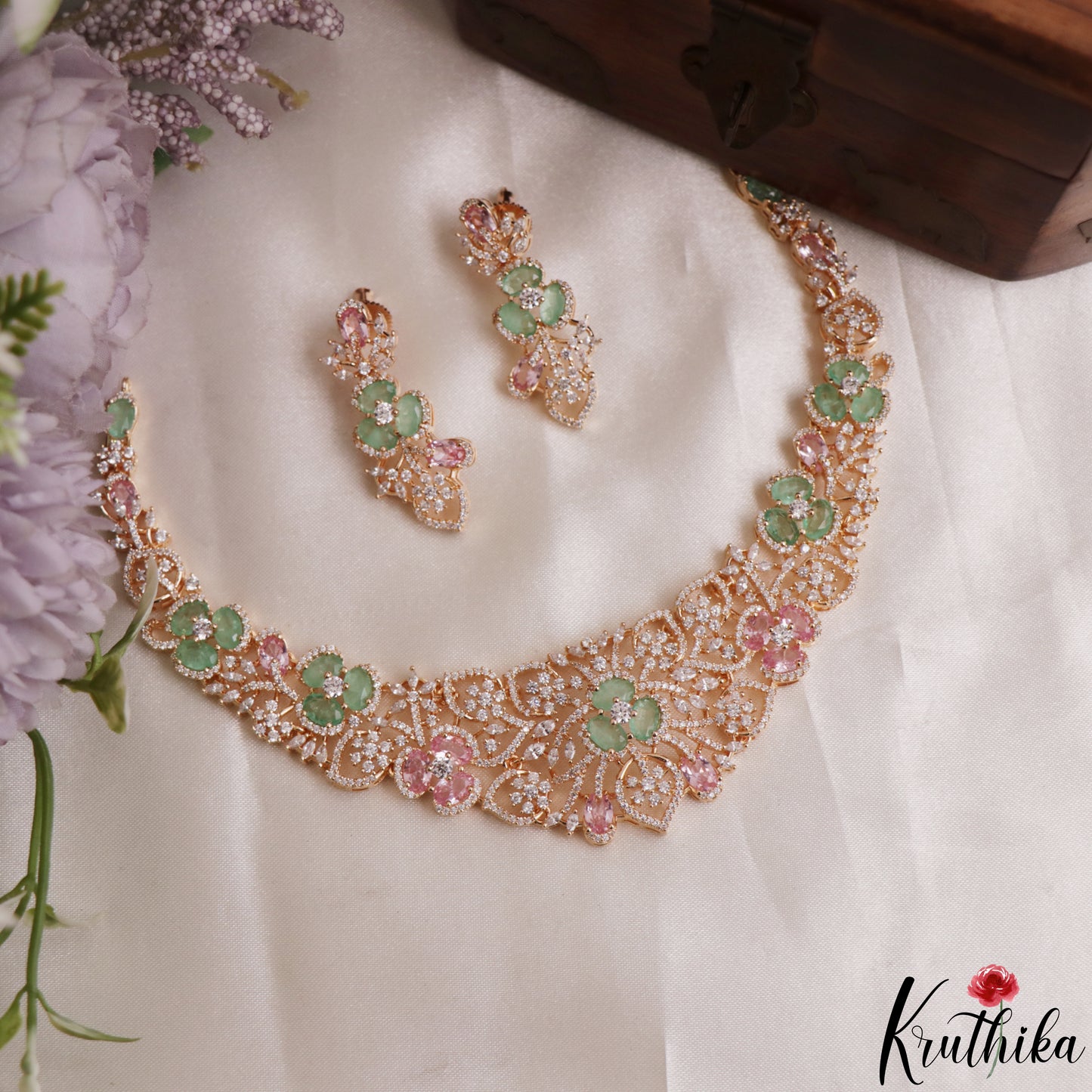 Stunning Floral Leaf Motifs CZ Victorian Necklace NC3127