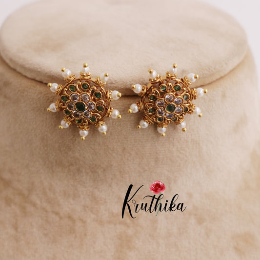 Pretty Antique Floral Chakra Pearl Earstuds E693 (Available in 2 Colors)