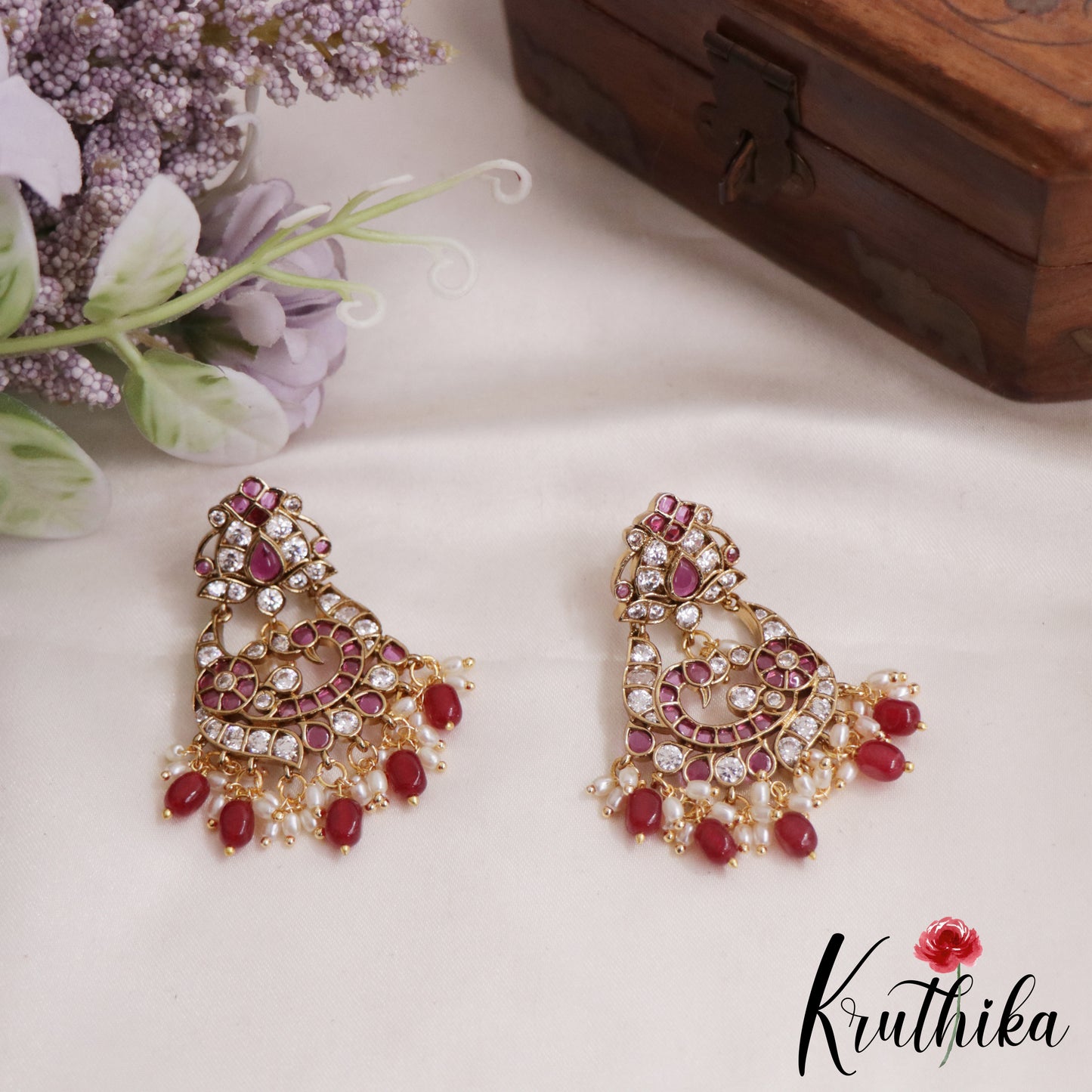 Gorgeous Kemp Peacock With Bead And Pearl Drops Earrings E802