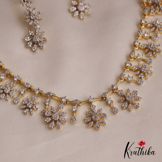 Trendy AD Flower Motifs Necklace NC2737