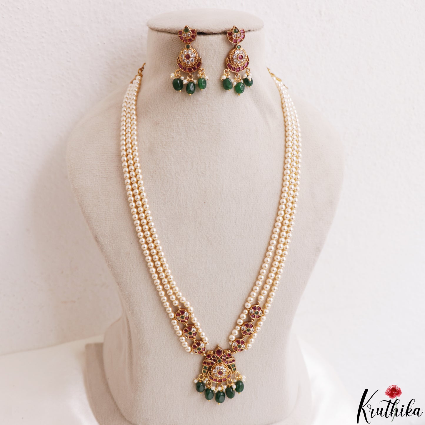 Classic Multi Strand Pearl Chain With Kemp Peacock Pendant LH2194 (Available In 2 Colors)