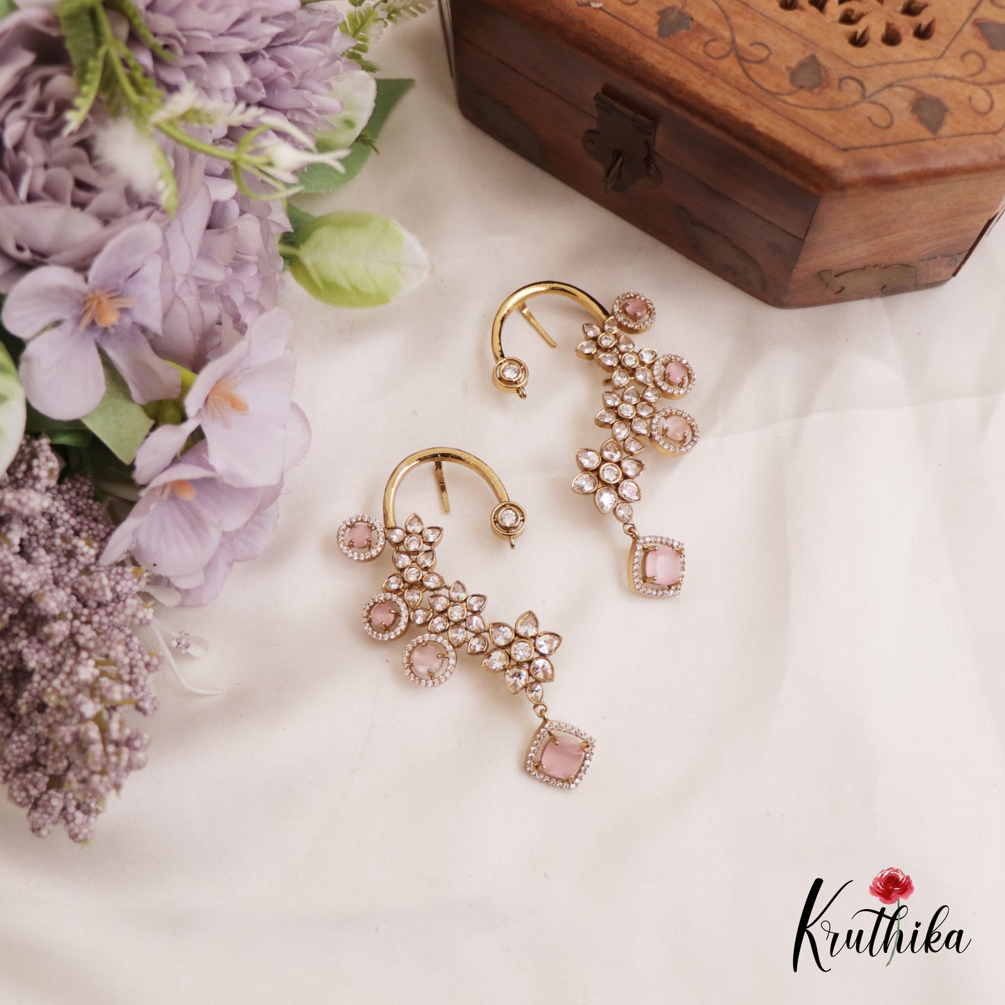 Sparkling Floral Motifs AD Victorian Ear Cuff E988 (Available In 5 Colors)