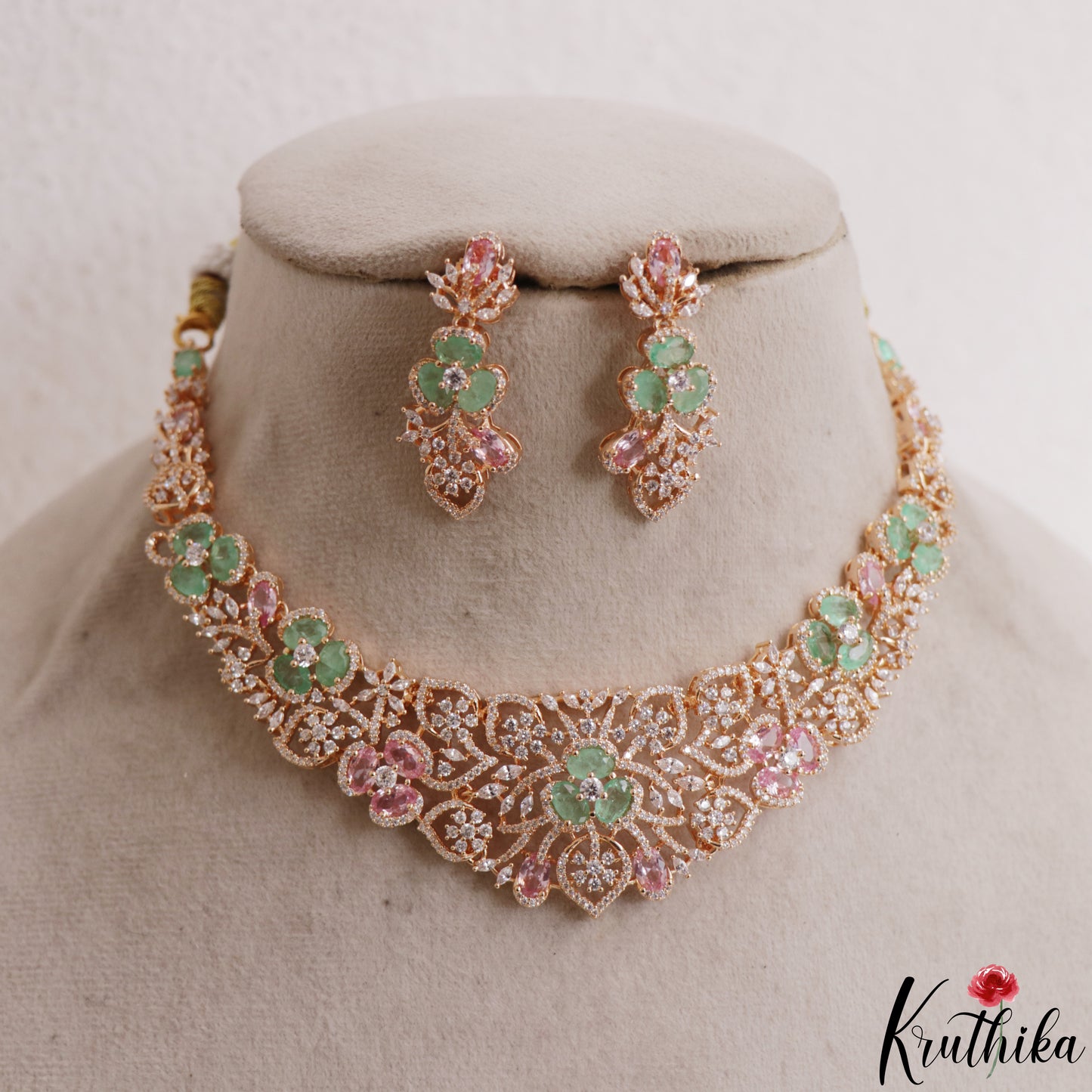 Stunning Floral Leaf Motifs CZ Victorian Necklace NC3127