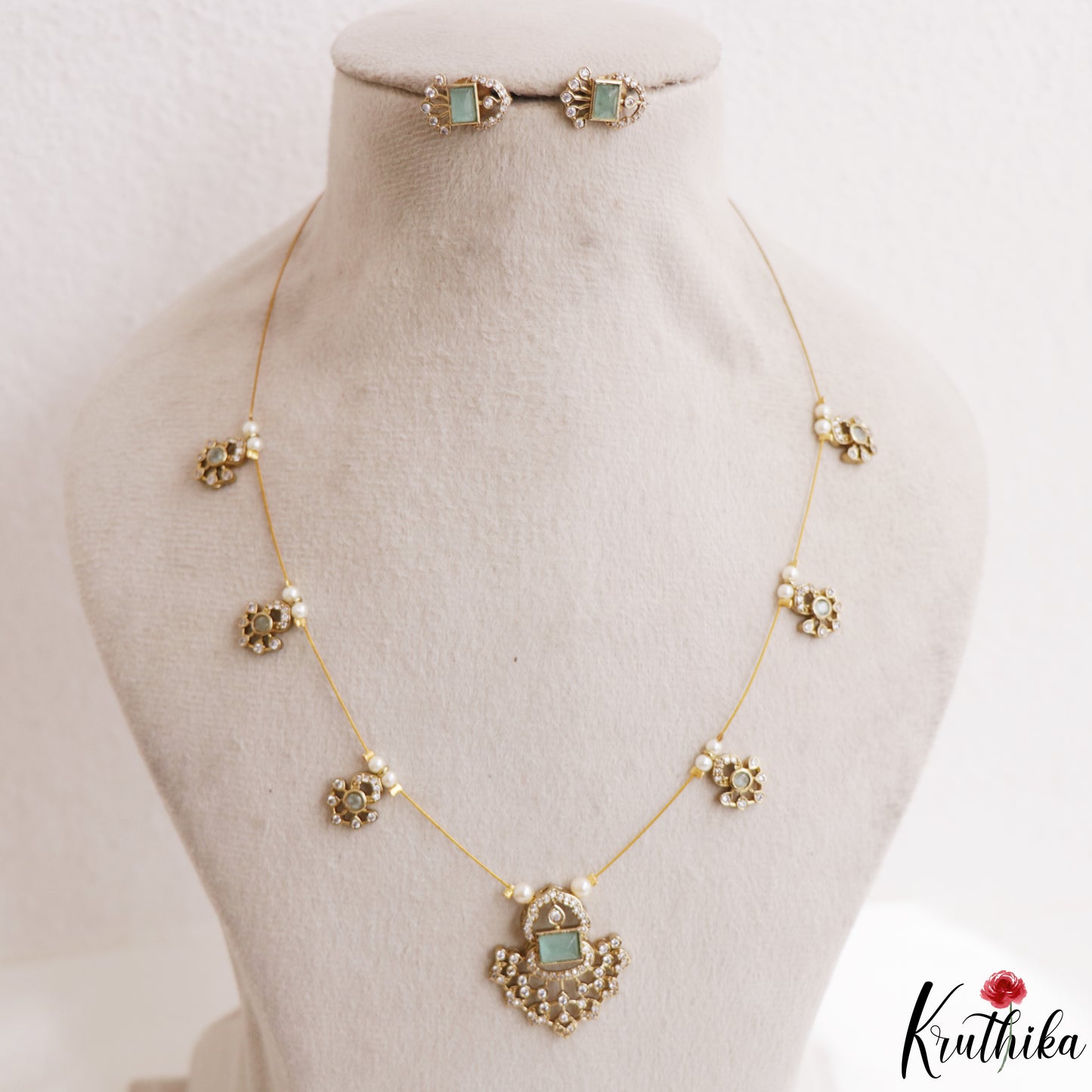 Pretty Floral Motifs CZ Invisible Chain NC3250 (Available In 6 Colors)