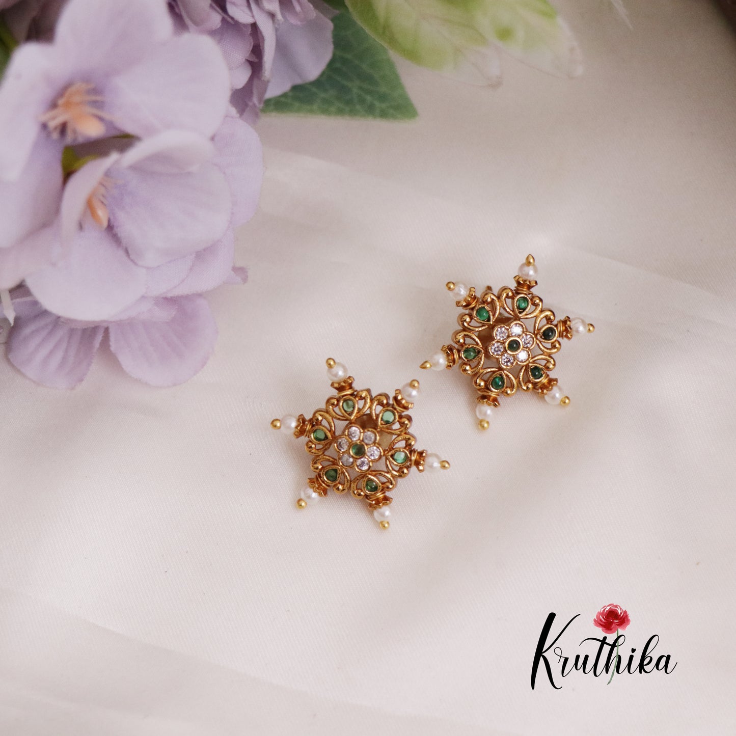 Elegant Antique Floral Chakra Pearl Earstuds E692 (Available in 3 Colors)