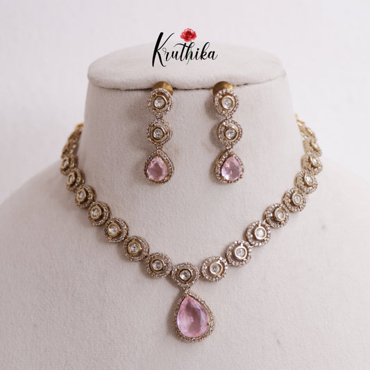 Simple AD Victorian Pendant Necklace NC2335 (Available in 5 Colours)