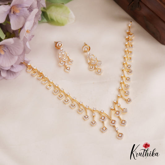 Elegant Geometric Motifs AD Necklace NC2731