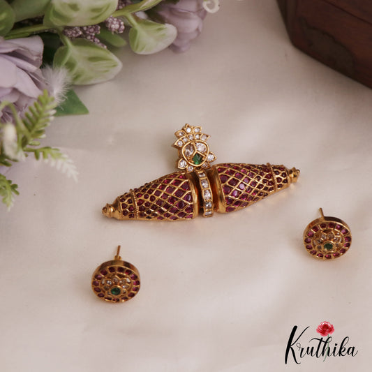 Stunning Leaf Motifs Jadau Pendant Set PS275