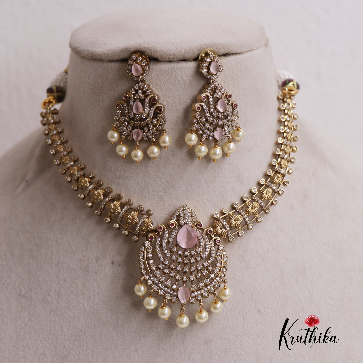 Trendy CZ Sparking Peacock Pendant Necklace NC2217 (Available in 4 Colours)