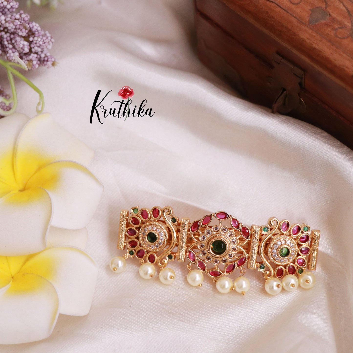 Premium Lakshmi Kemp Hair clip J94 (Two color options)