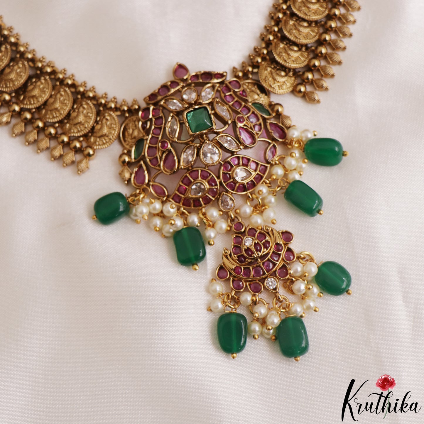 Classic Peacock Leaf Motifs Lakshmi Kasu Kemp Necklace With Green Bead Drops NC3131