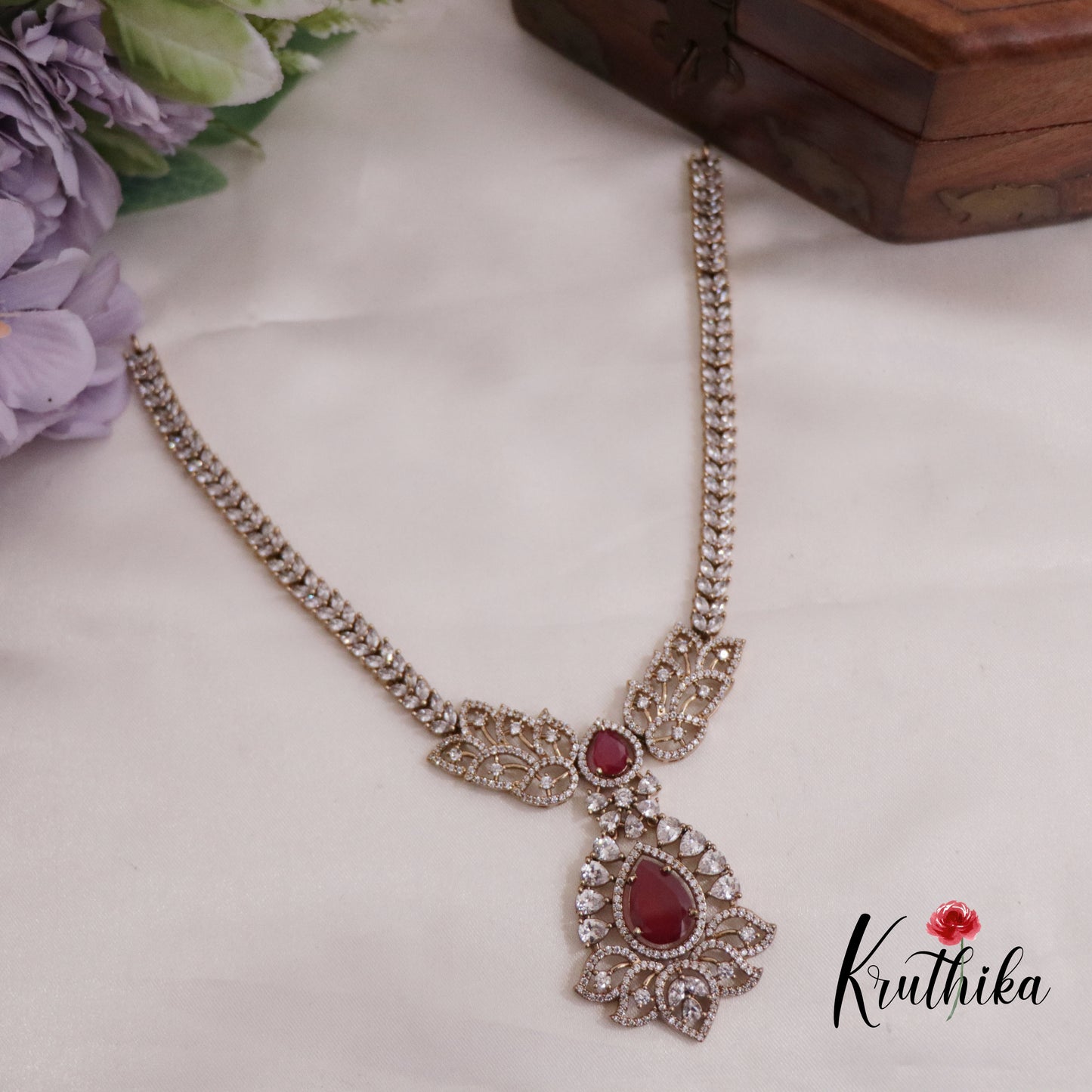 Trendy CZ Sparkling Leaf Pendant Necklace NC2336 (Available in 3 colours)