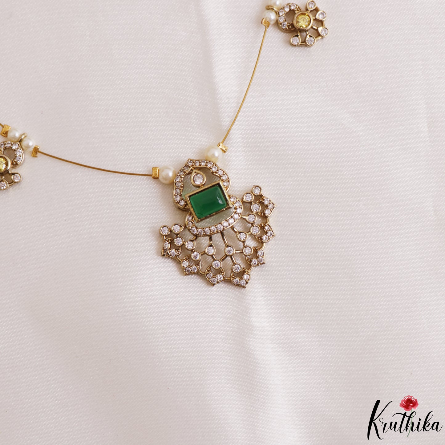Pretty Floral Motifs CZ Invisible Chain NC3250 (Available In 6 Colors)