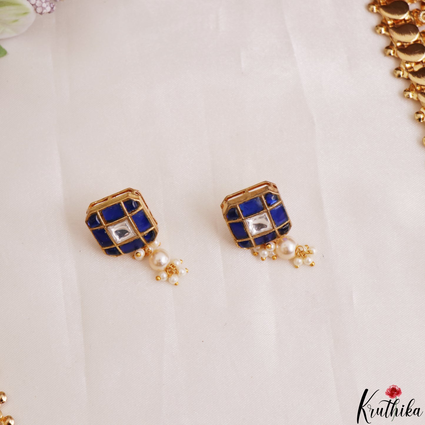 Premium Antique Lakshmi Kasu Jadau Haaram With Peacock Puligoru Pendant LH2188 (Available In 3 Colors)