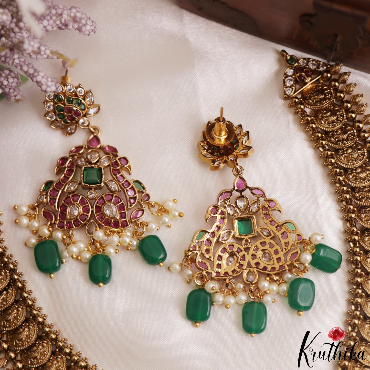 Classic Peacock Leaf Motifs Lakshmi Kasu Kemp Necklace With Green Bead Drops NC3131