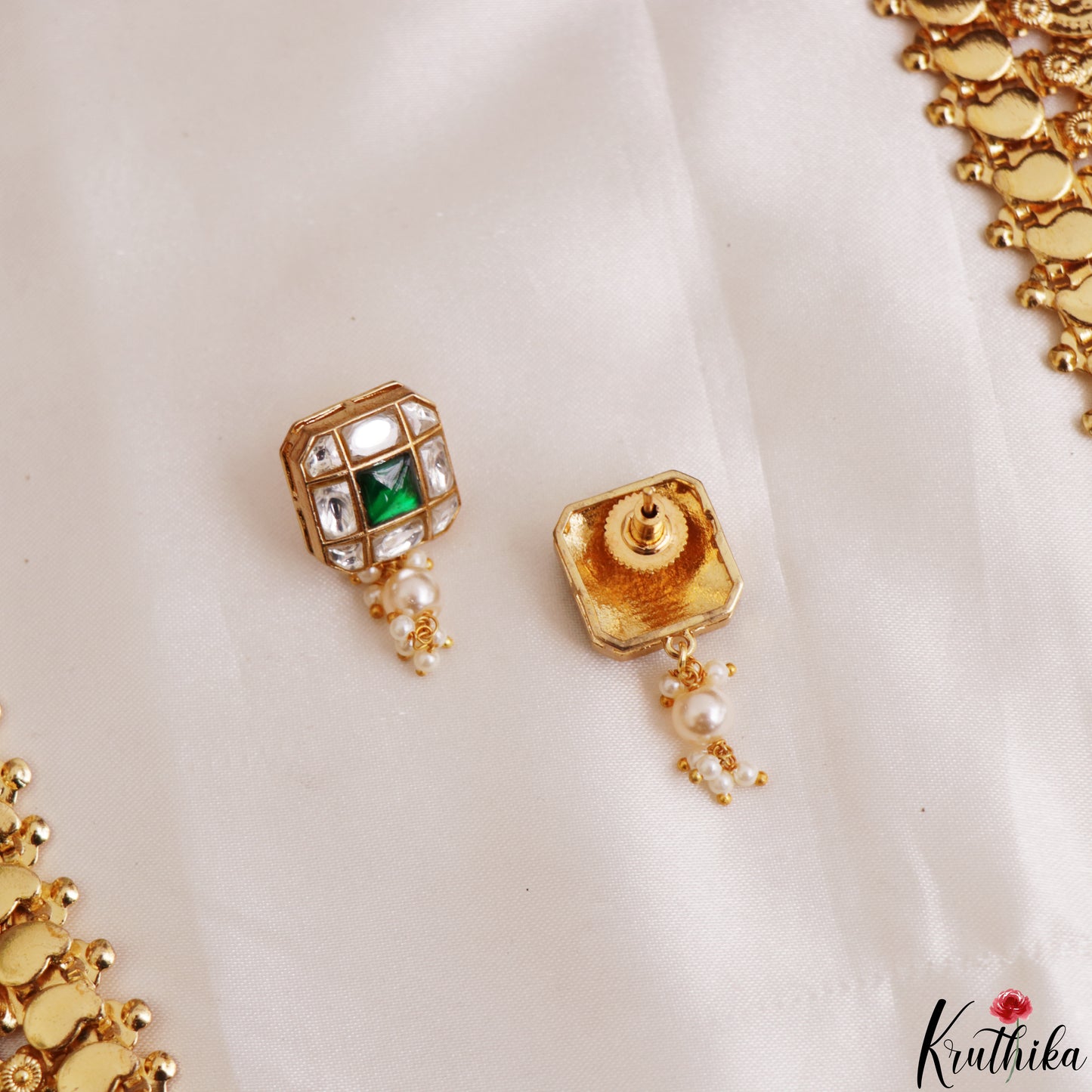 Premium Antique Lakshmi Kasu Jadau Haaram With Peacock Puligoru Pendant LH2188 (Available In 3 Colors)