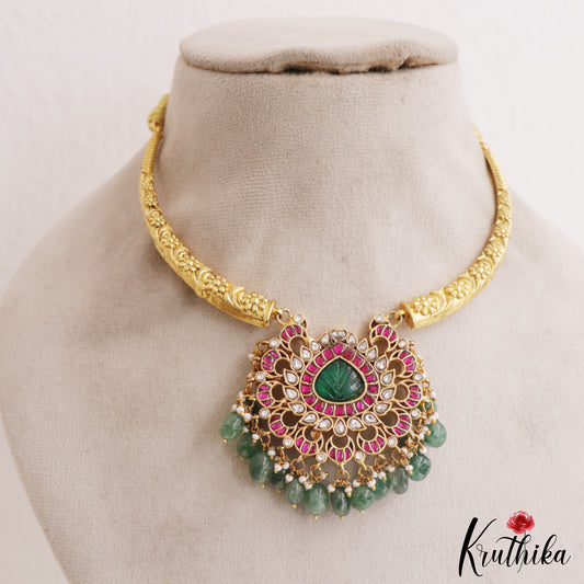 Trendy Teardrop Motifs Hasli Jadau Choker With Green Bead Drops NC2956