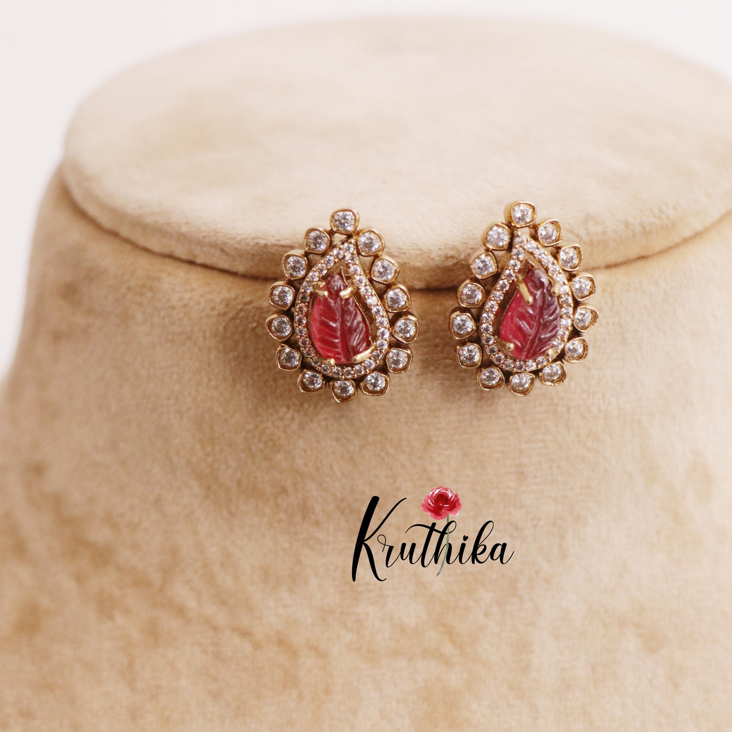 Trendy CZ Victorian Leaf Earstuds E679 (Available in 2 Colors)