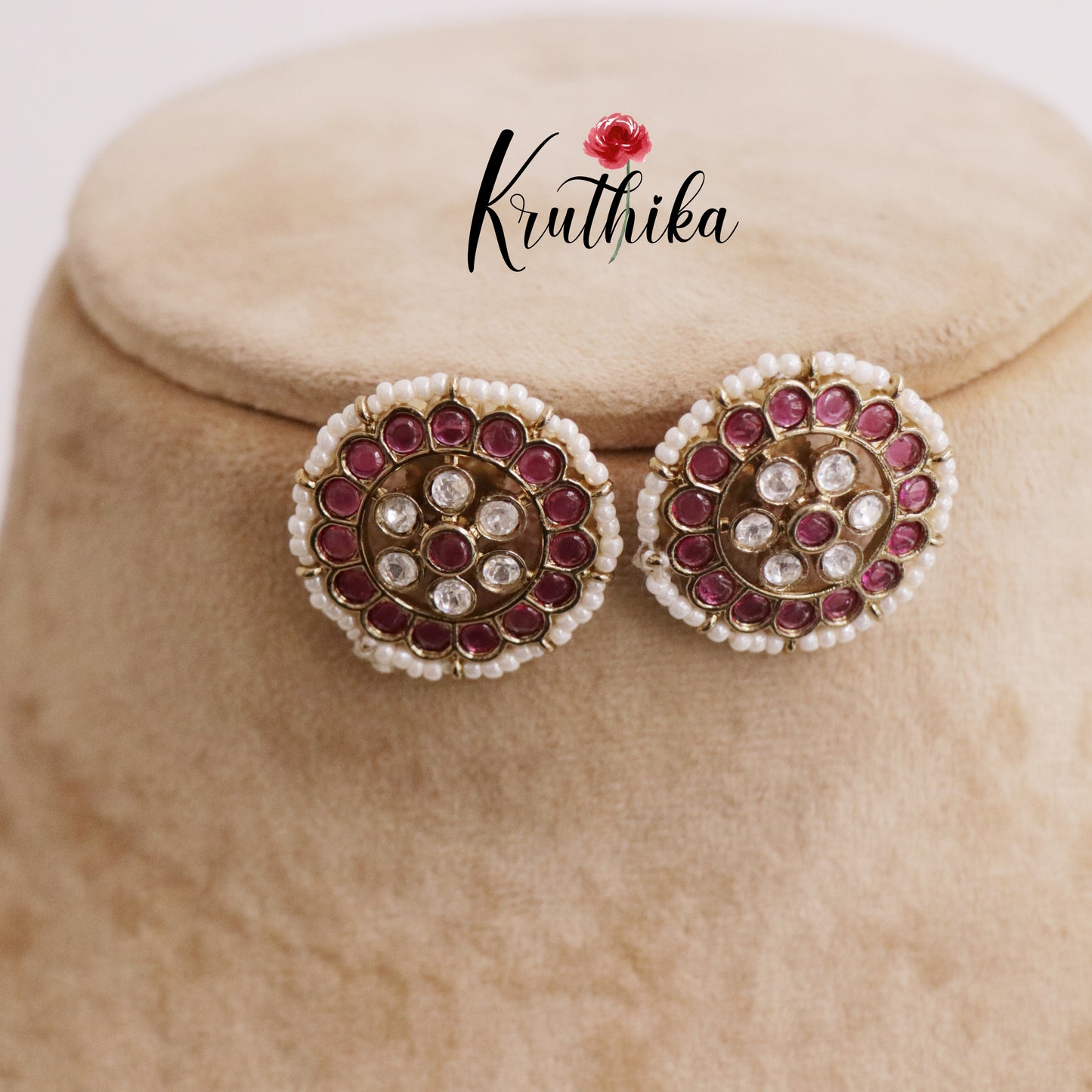 Simple Pearl Border Floral Blossom Stud Earrings E684 (Available in 3 Colors)