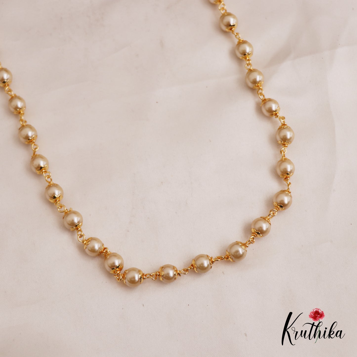 Elegant Gold-Toned Pearl Mala LH2054