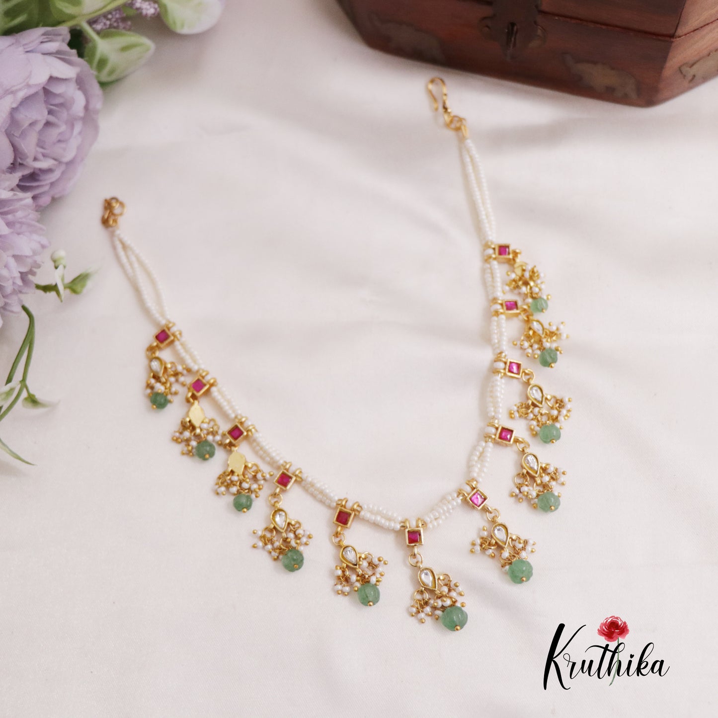 Pretty Jadau Pearls Necklace NC2548