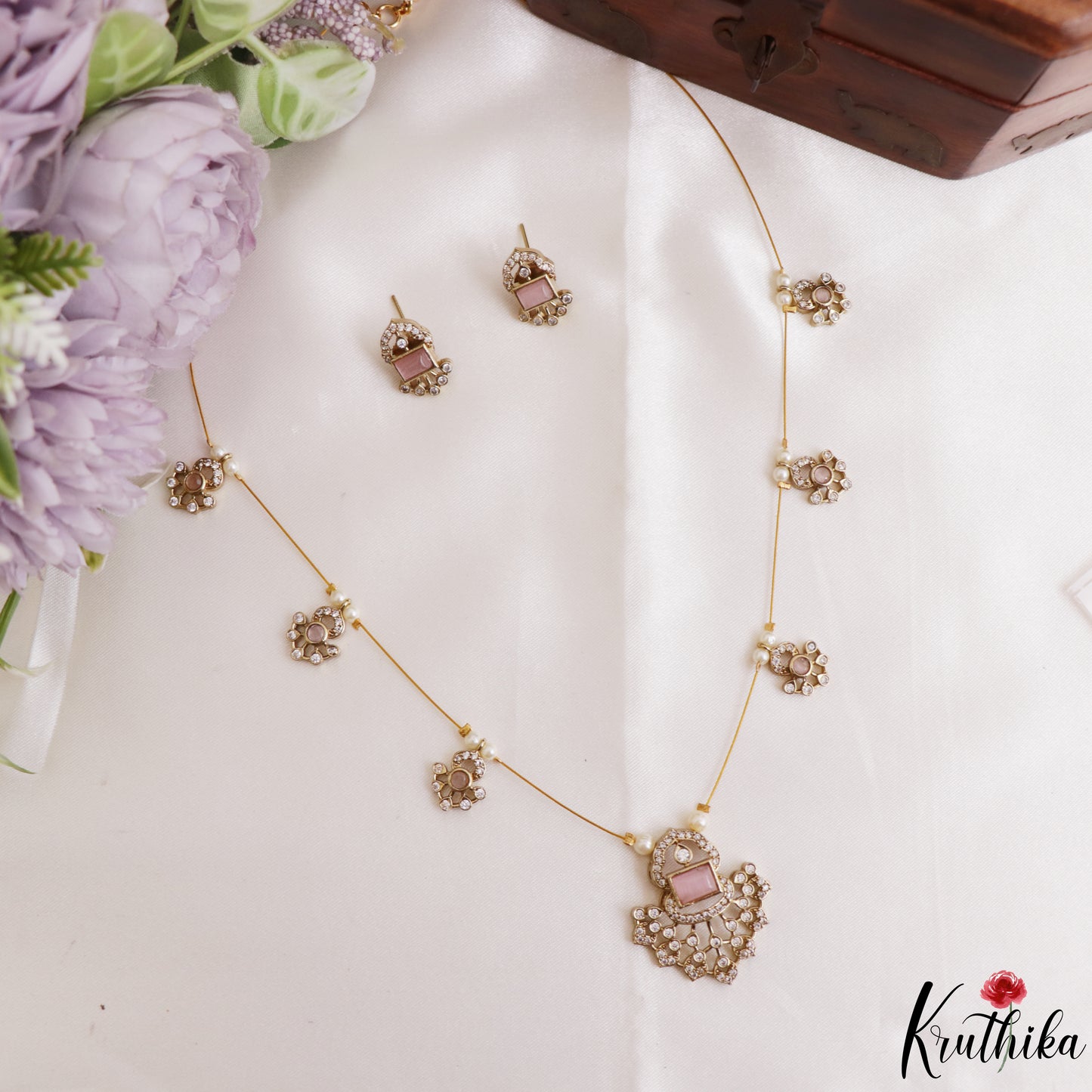 Pretty Floral Motifs CZ Invisible Chain NC3250 (Available In 6 Colors)