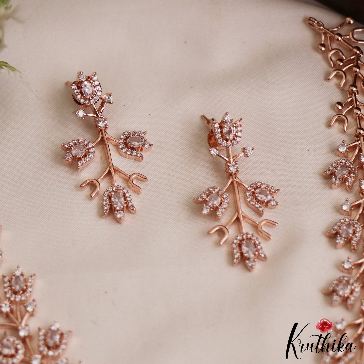 Sparkling Floral Motifs Rose Gold Finish Necklace NC2923