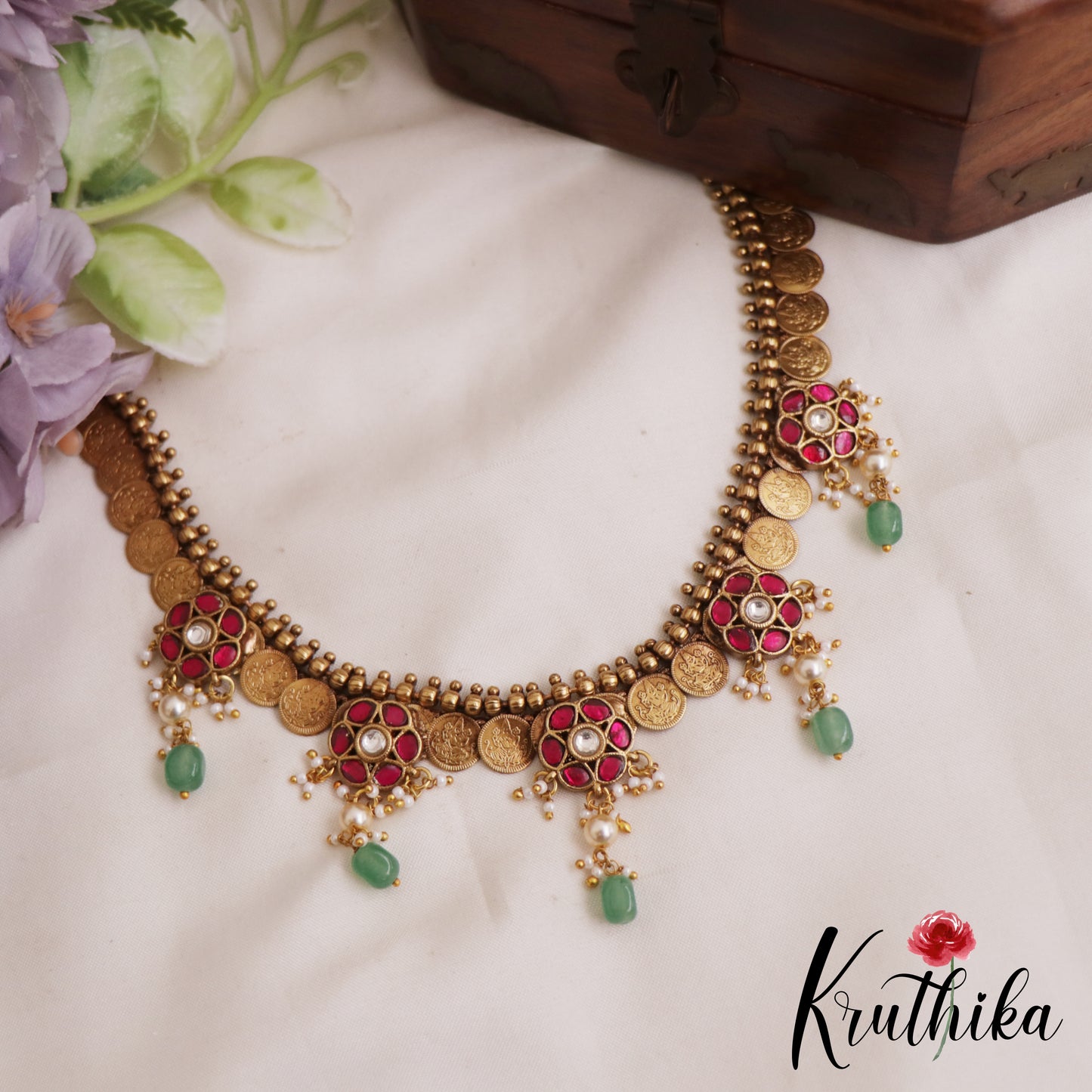 Beautiful Floral Motifs Antique Lakshmi Kasu Jadau Necklace With Green Bead Drops NC2882