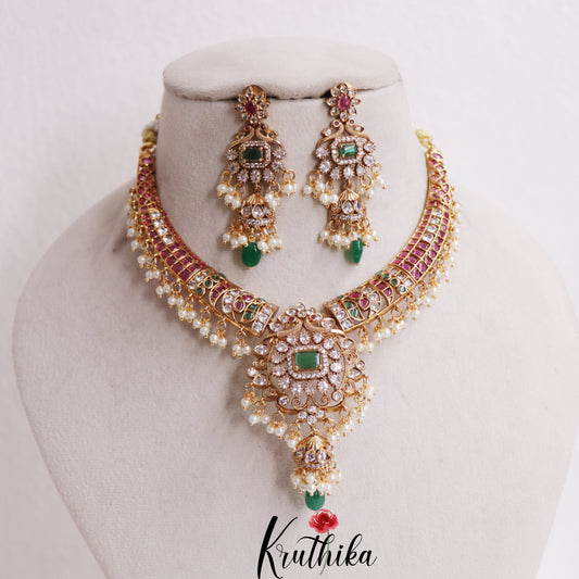 Stunning Floral Teardrop Pearl Drops Kemp Necklace NC2549