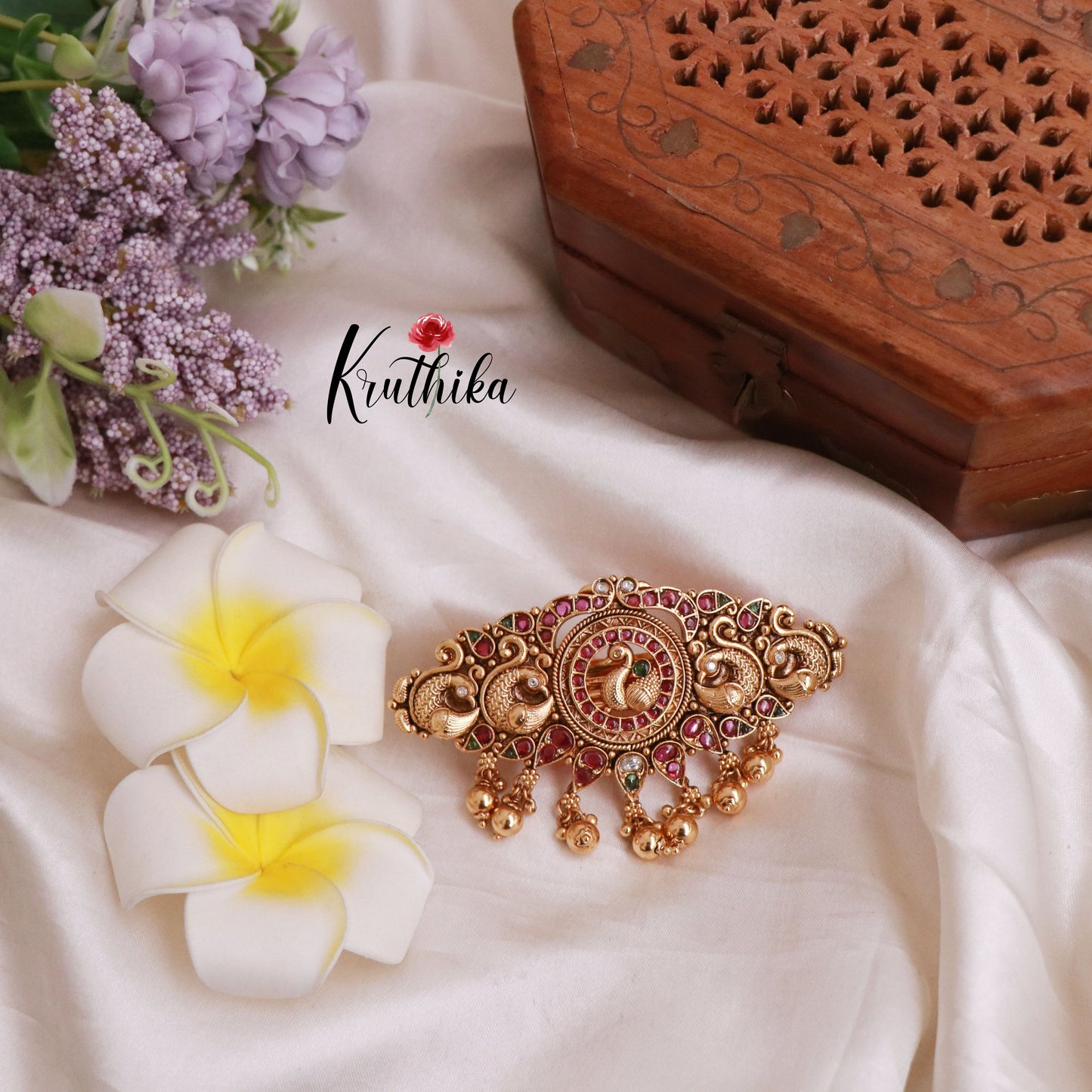 Classic Kemp Swan Peacock Motifs Hair Clip With Golden Bead Drops J284