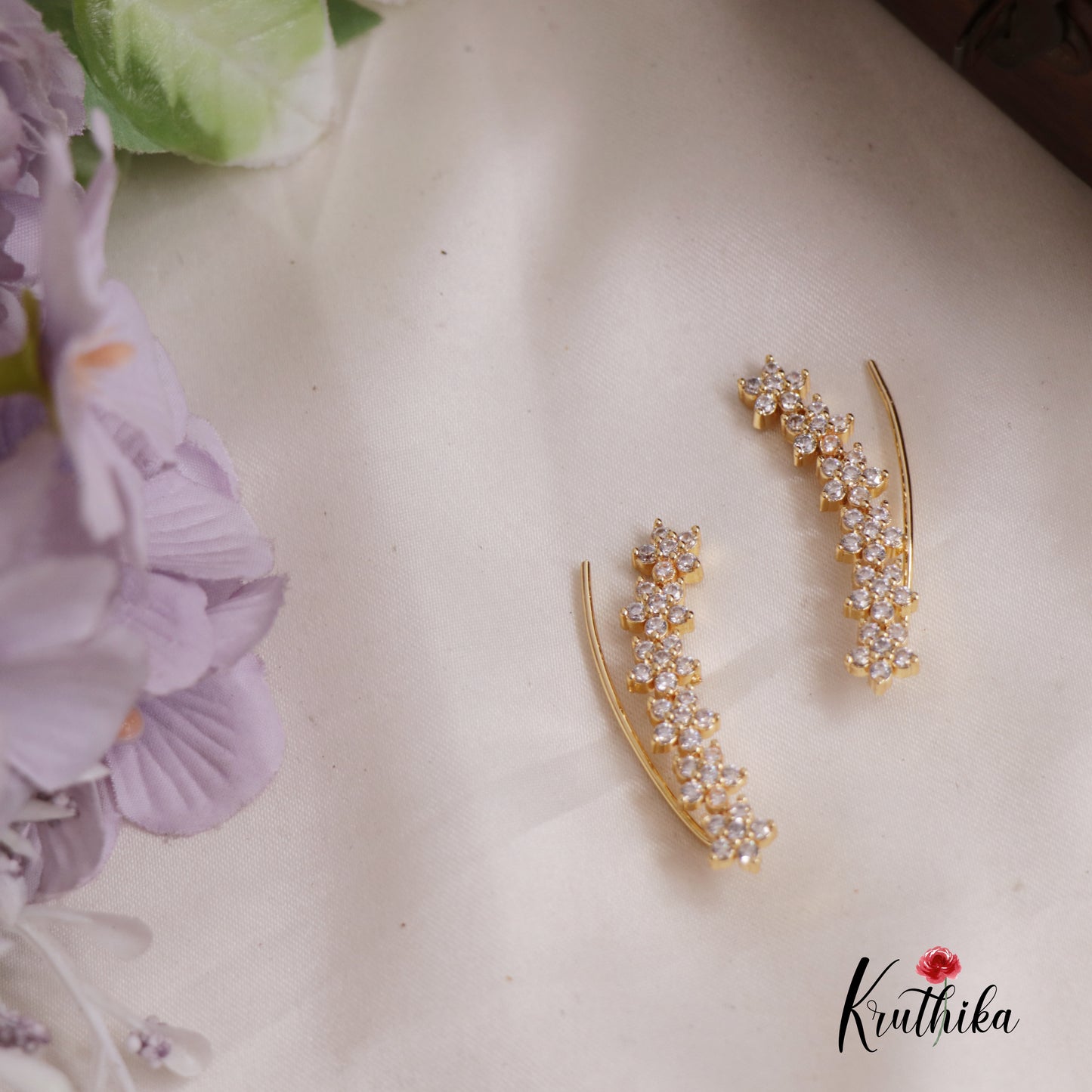 Stunning AD Stone Floral Ear Climbers E7785