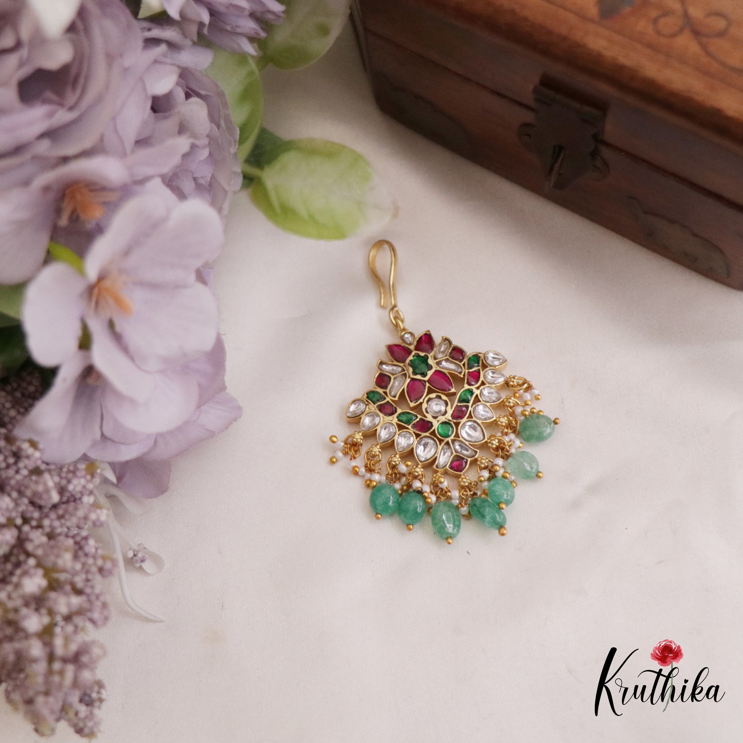 Classic Floral Motifs Kemp Maang Tikka With Green Bead Drops MT348