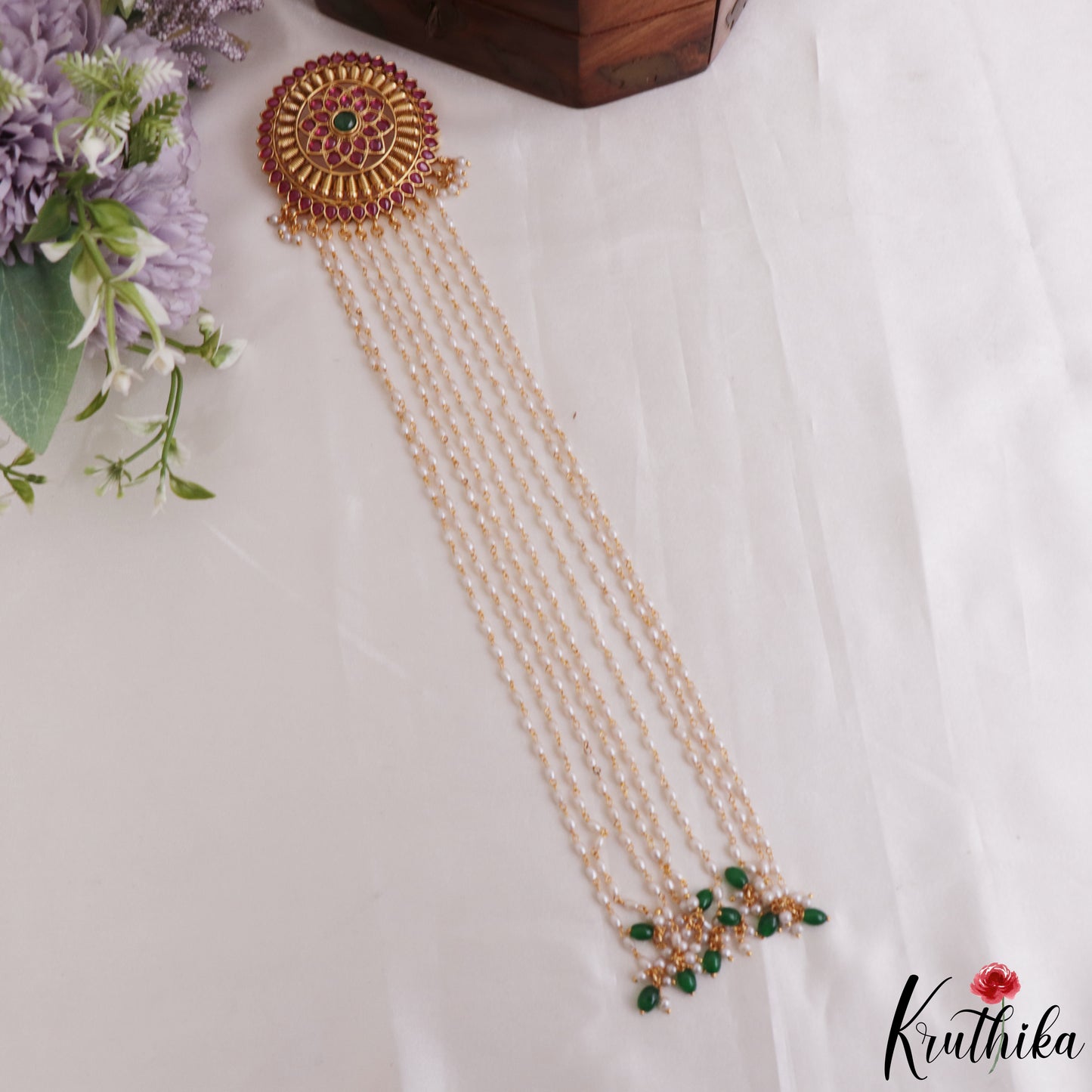 Elegant Floral Motifs Multi Pearl Strand Kemp Jada Billa With Green Bead Drops J419