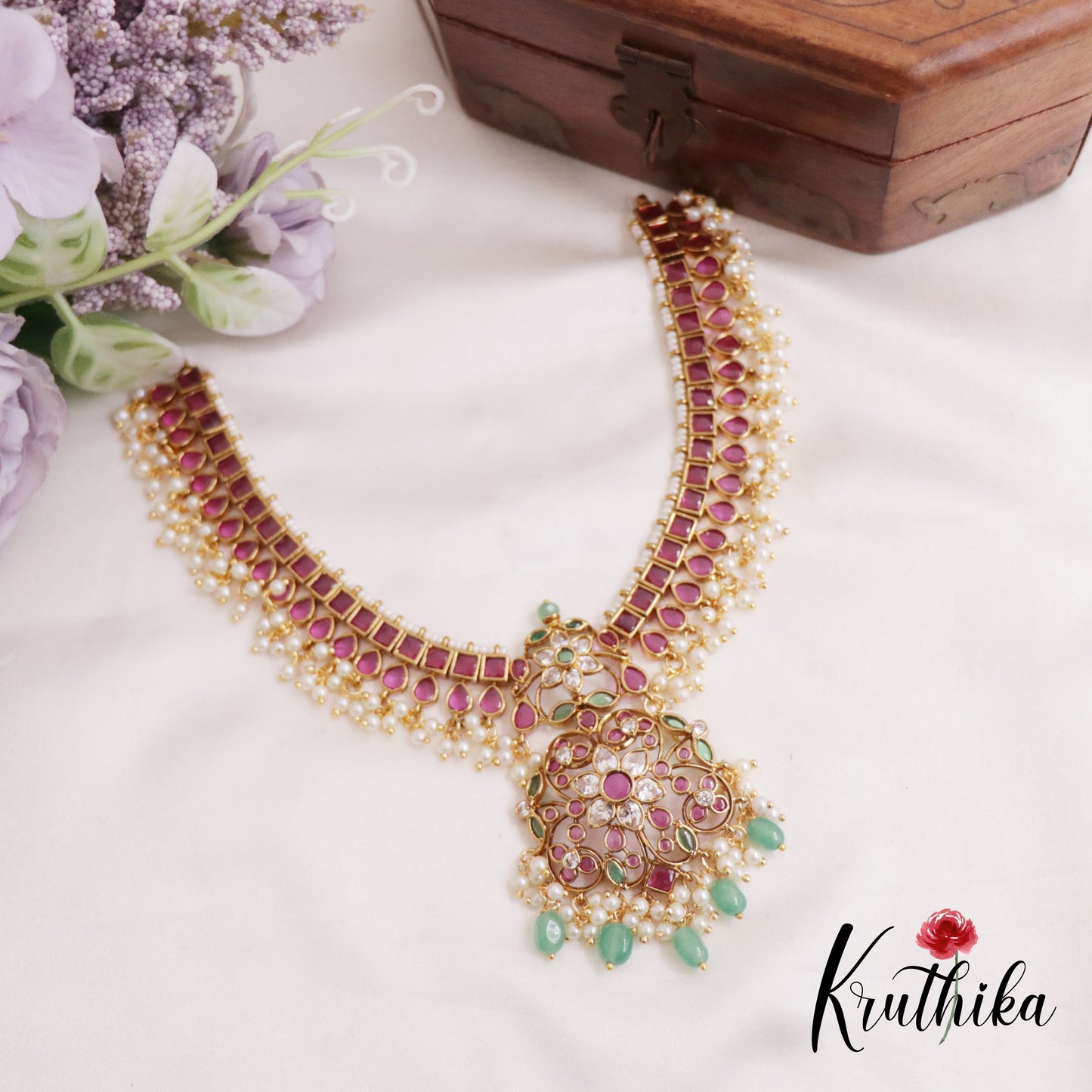 Beautiful Kemp Guttapusalu Uncut Stones Necklace with Detachable Pendant NC2503