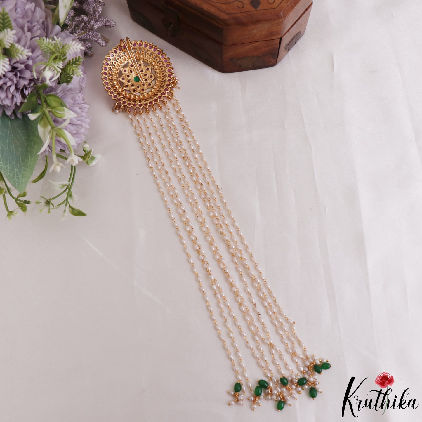 Elegant Floral Motifs Multi Pearl Strand Kemp Jada Billa With Green Bead Drops J419