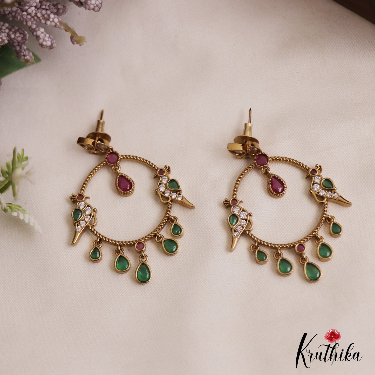 Pretty Peacock Motifs Kemp Earrings E1131 (Available In 2 Colors)