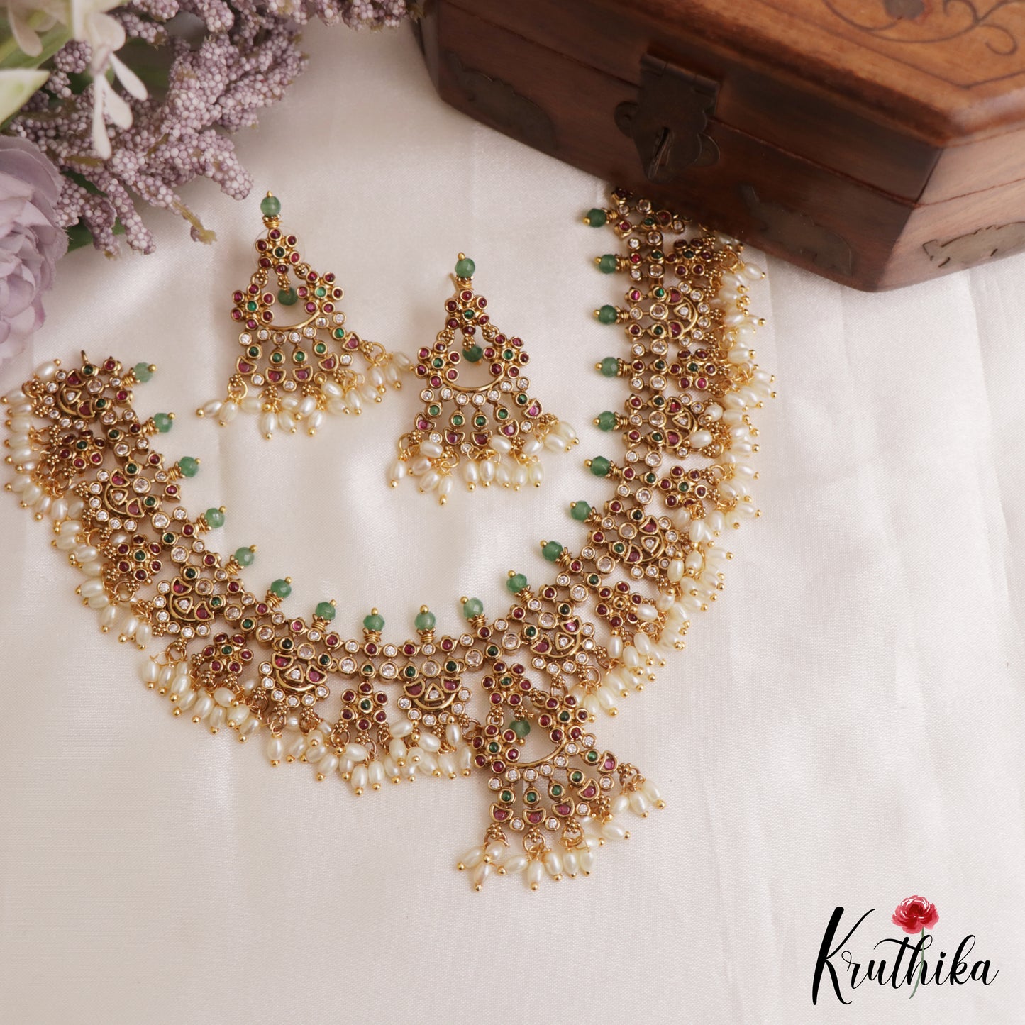 Beautiful Floral Geometric Motifs Kemp Necklace With Rice Pearl Drops NC3133