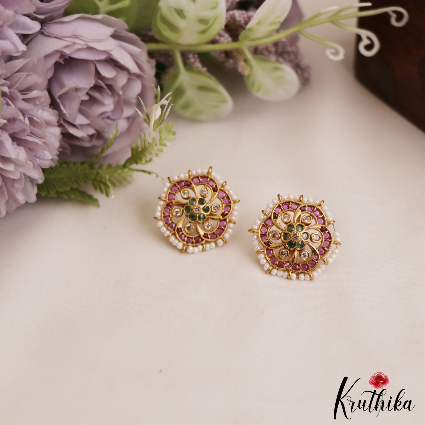 Pretty Pearl Border Floral Motifs Stud Earrings E1067 (Available In 3 Colors)