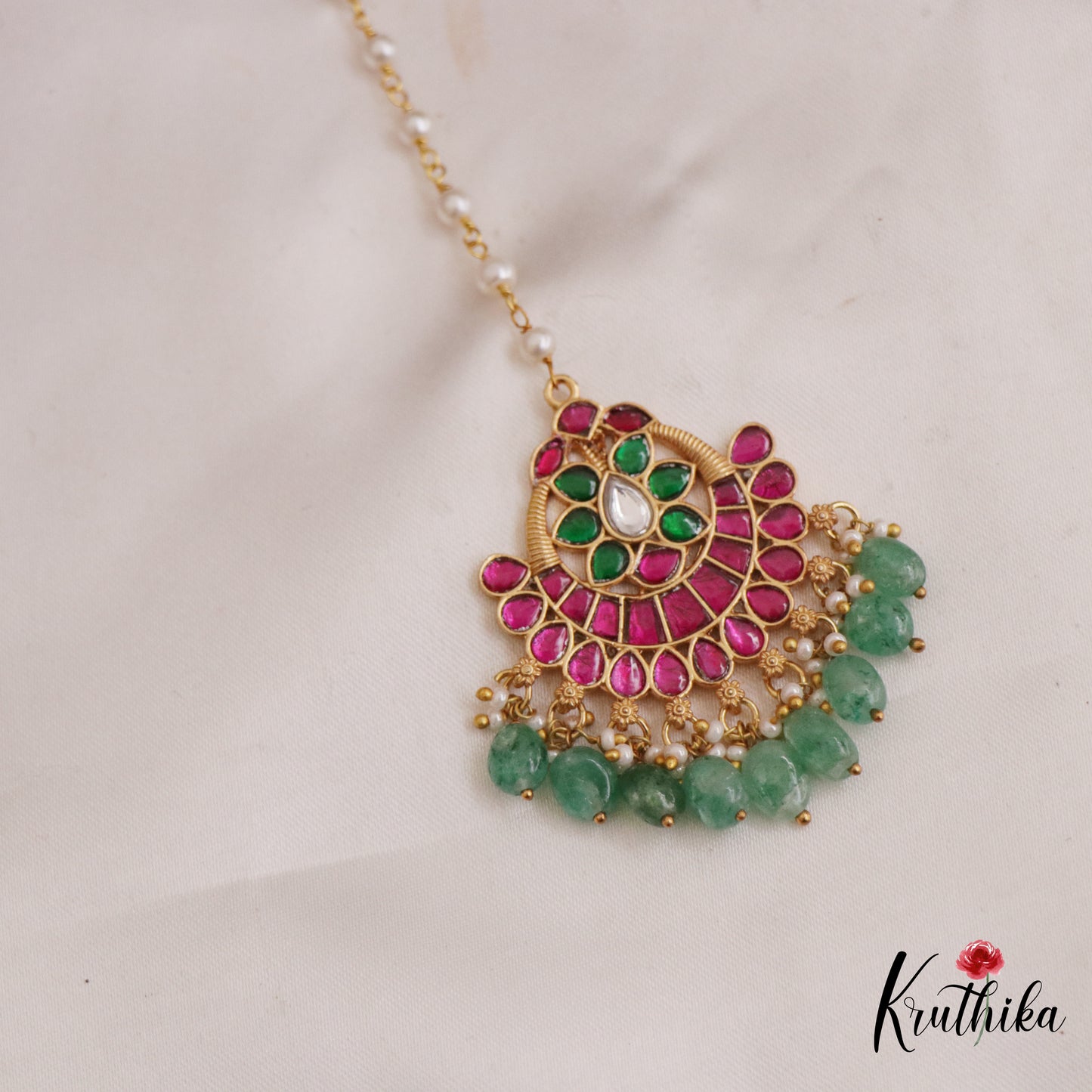 Trendy Teardrop Motifs Jadau Maang Tikka With Green Bead Drops MT358