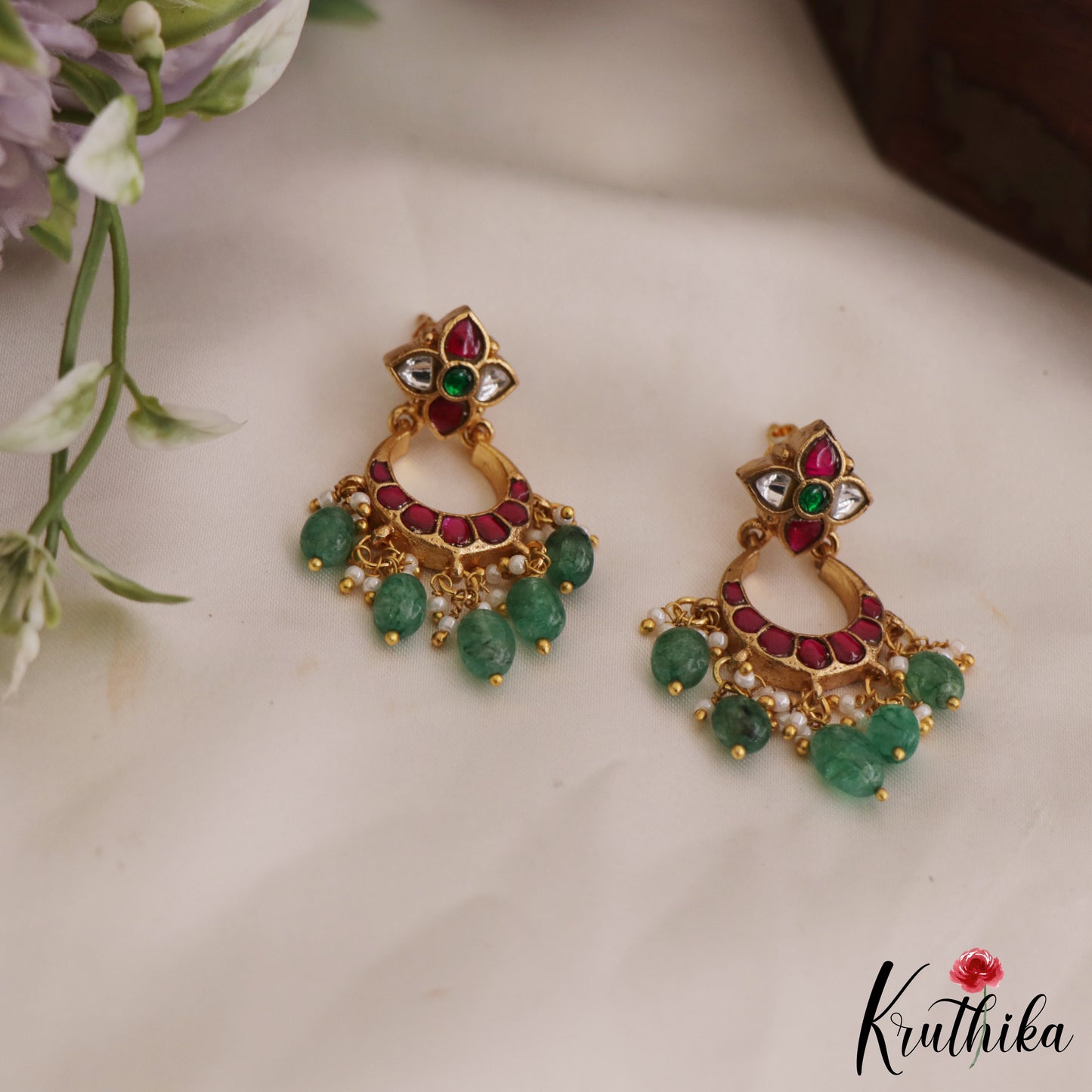 Classic Floral Chandbali Kemp Earrings With Green Bead Drops E880