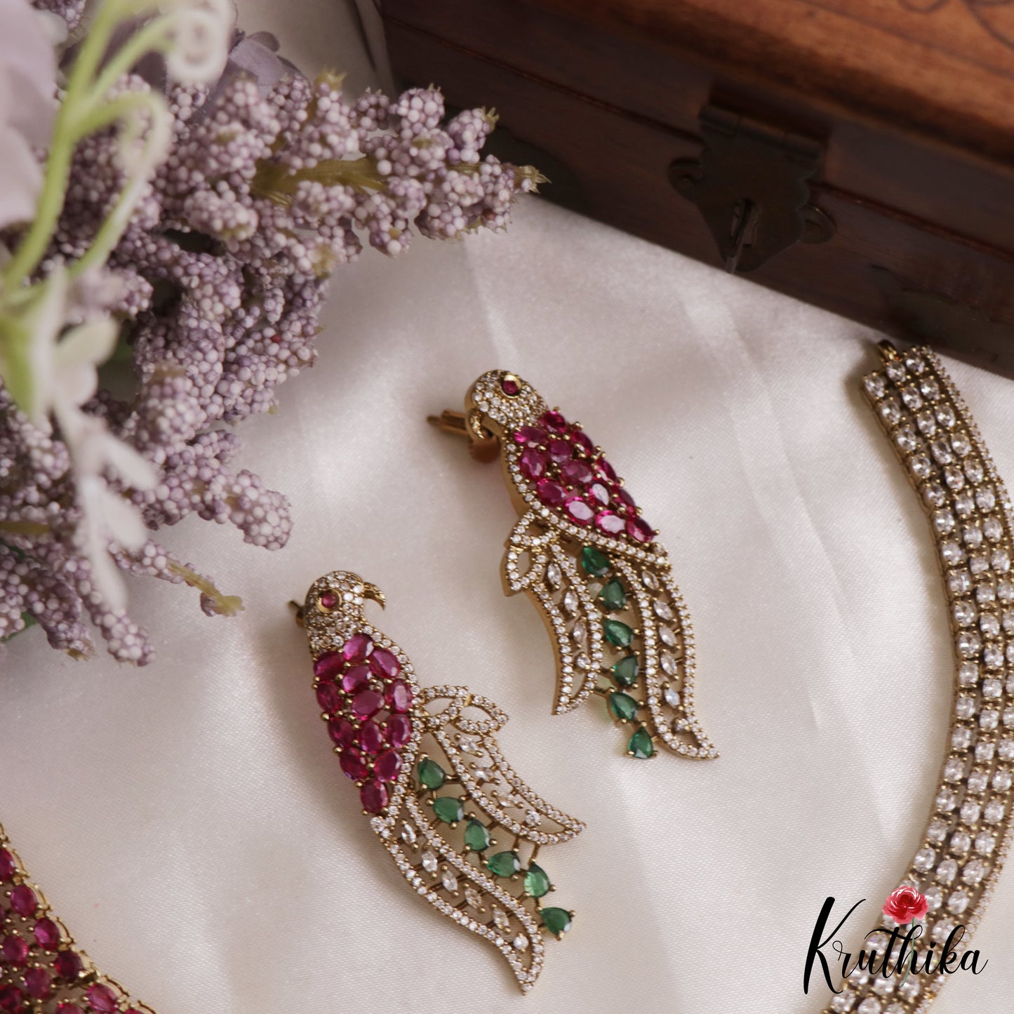 Stunning Parrot Motifs CZ Victorian Necklace NC3125
