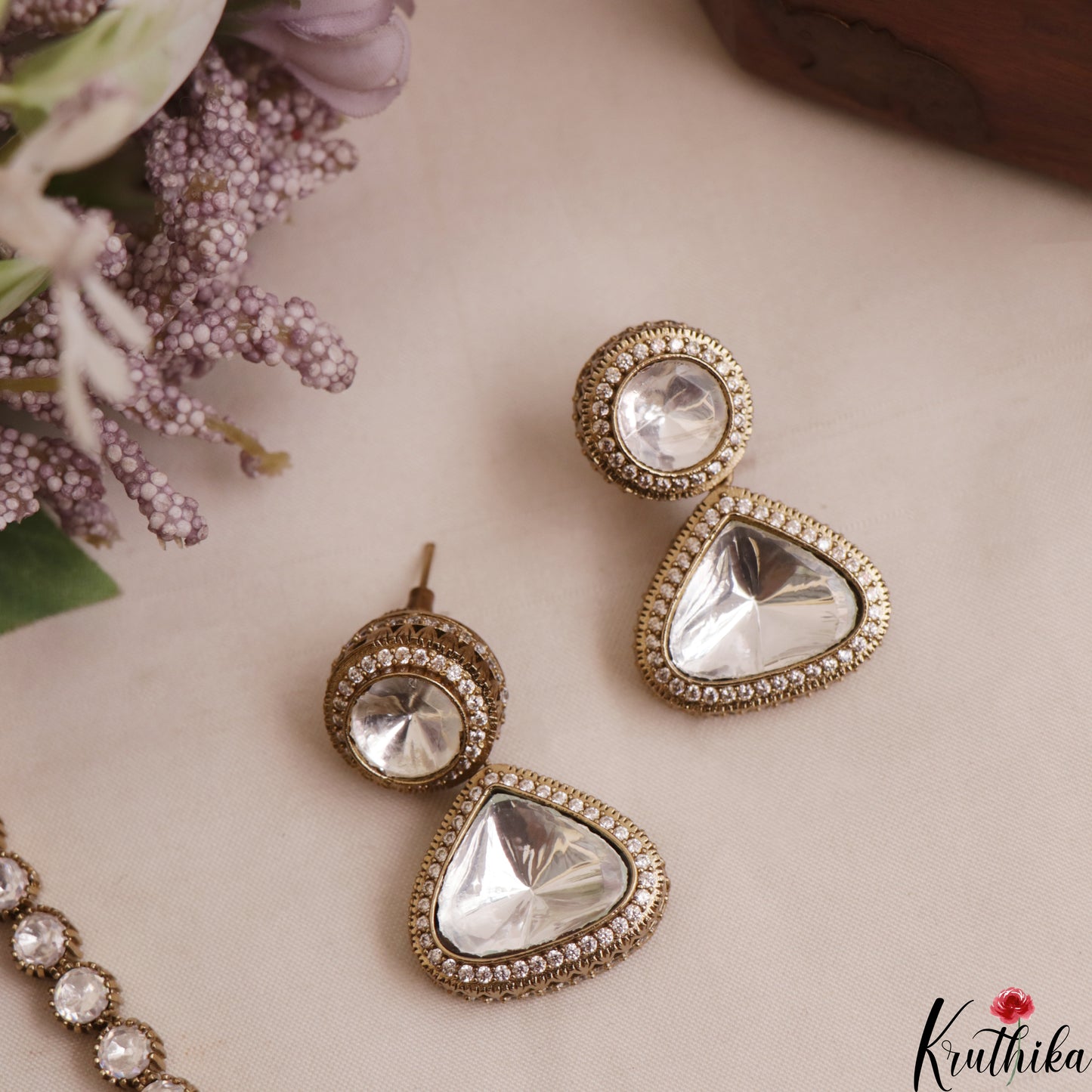 Trendy Geometric Motifs CZ Necklace NC3026
