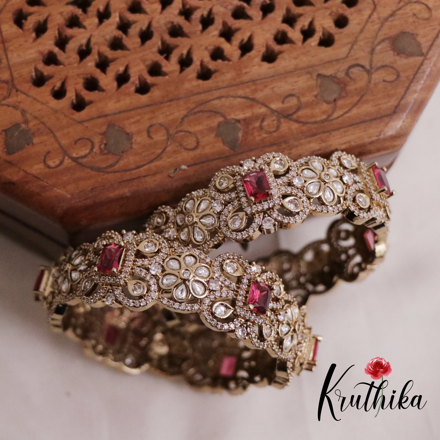 Sparking AD/Victorian Bangles B202 (Available in 2 Colours)