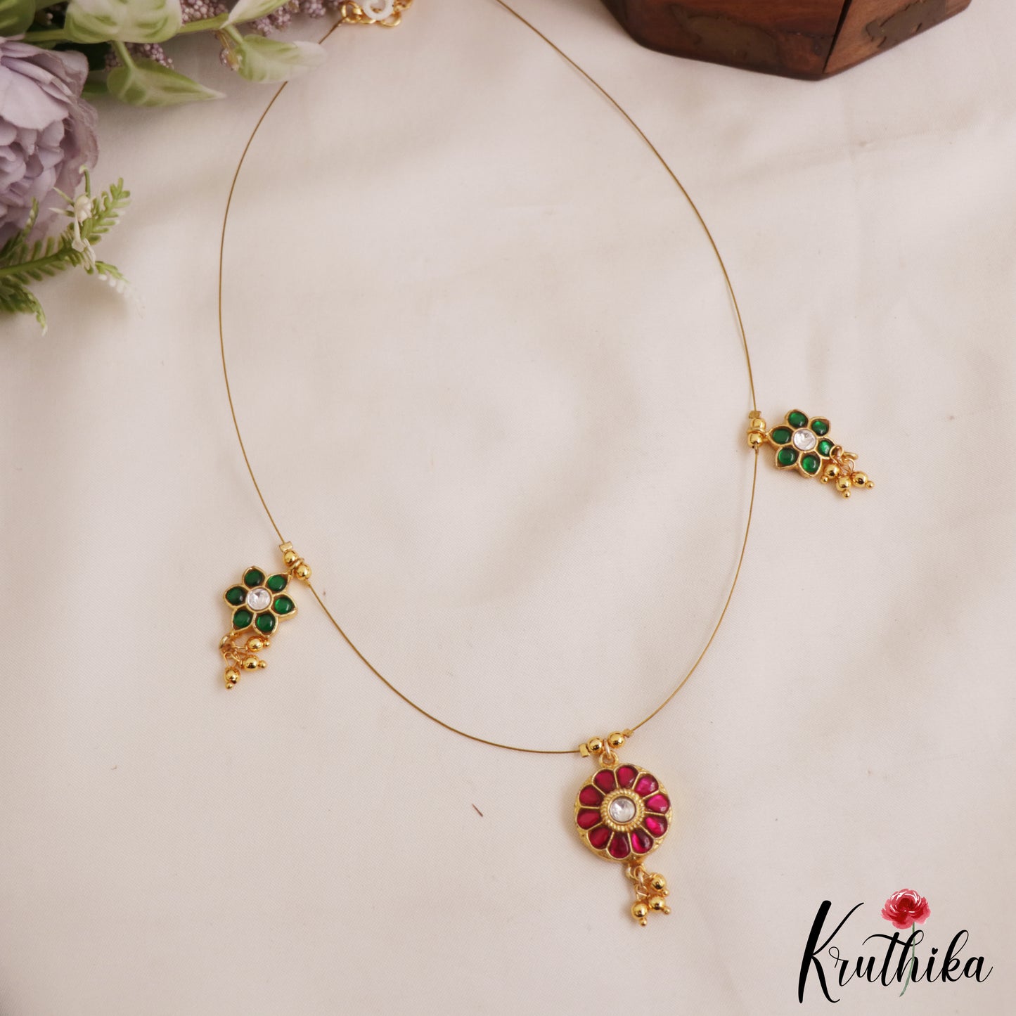 Classic Floral Motifs Jadau Invisible Chain With Gold Bead Drops NC2991