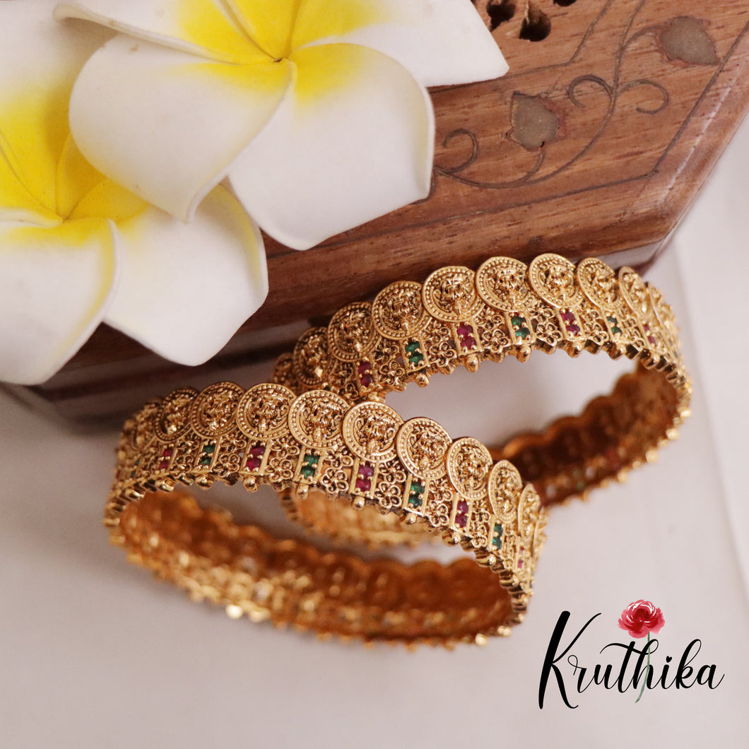 Elegant Antique Lakshmi Coin/Bottu Bangles B203