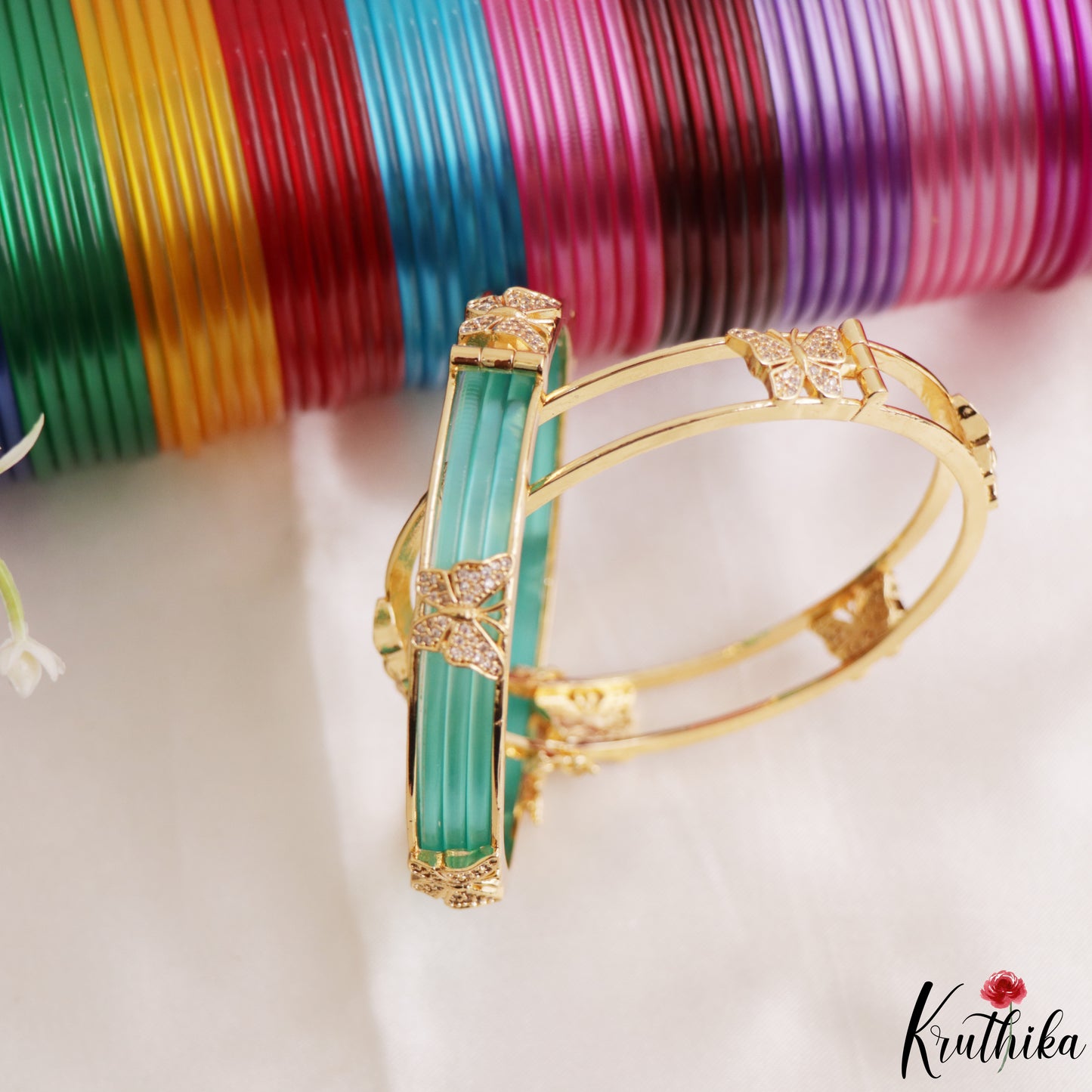 Pretty Openable CZ Frame Bangle With 12 in 1 Interchangeable Color Bangles B569