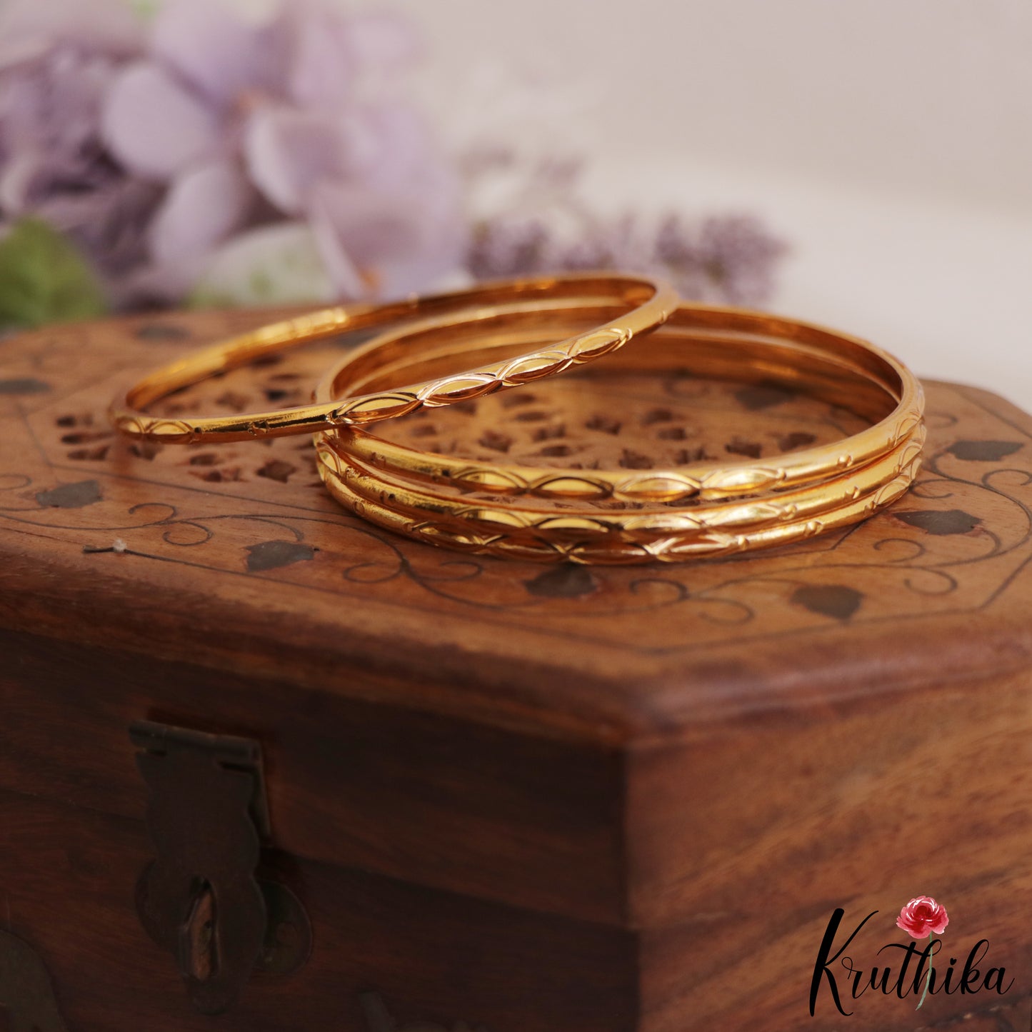 Simple Trendy Daily Wear Bangles B391 (Set of 4 Bangles)
